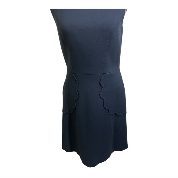Eliza J sleeveless zipper back scallop trim pockets dress. Blue.size 4. … - Picture 3 of 11